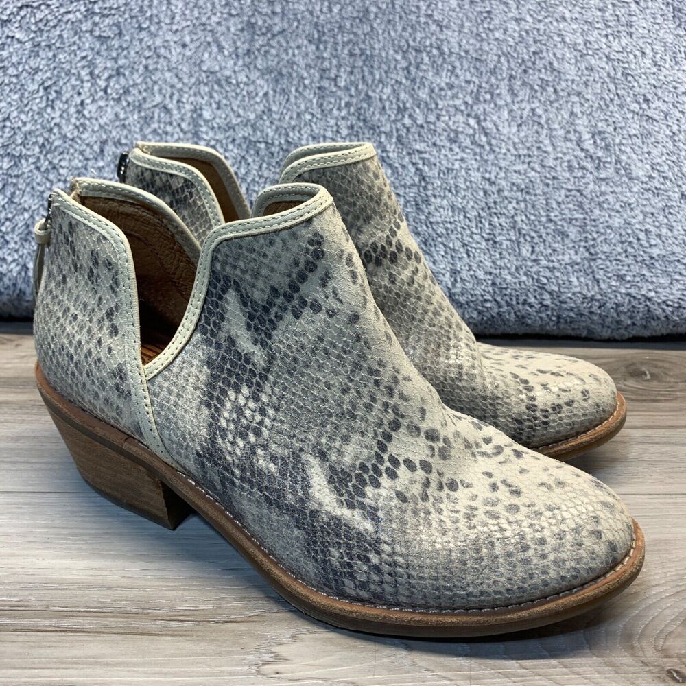 Sofft Abena Black Cream Leather Snake Boot Size‎ 6.5 Womens Booties